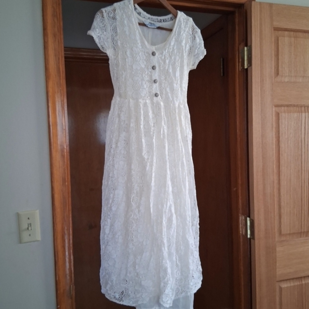 Roper White Lace Maxi Dress with Front Buttons
